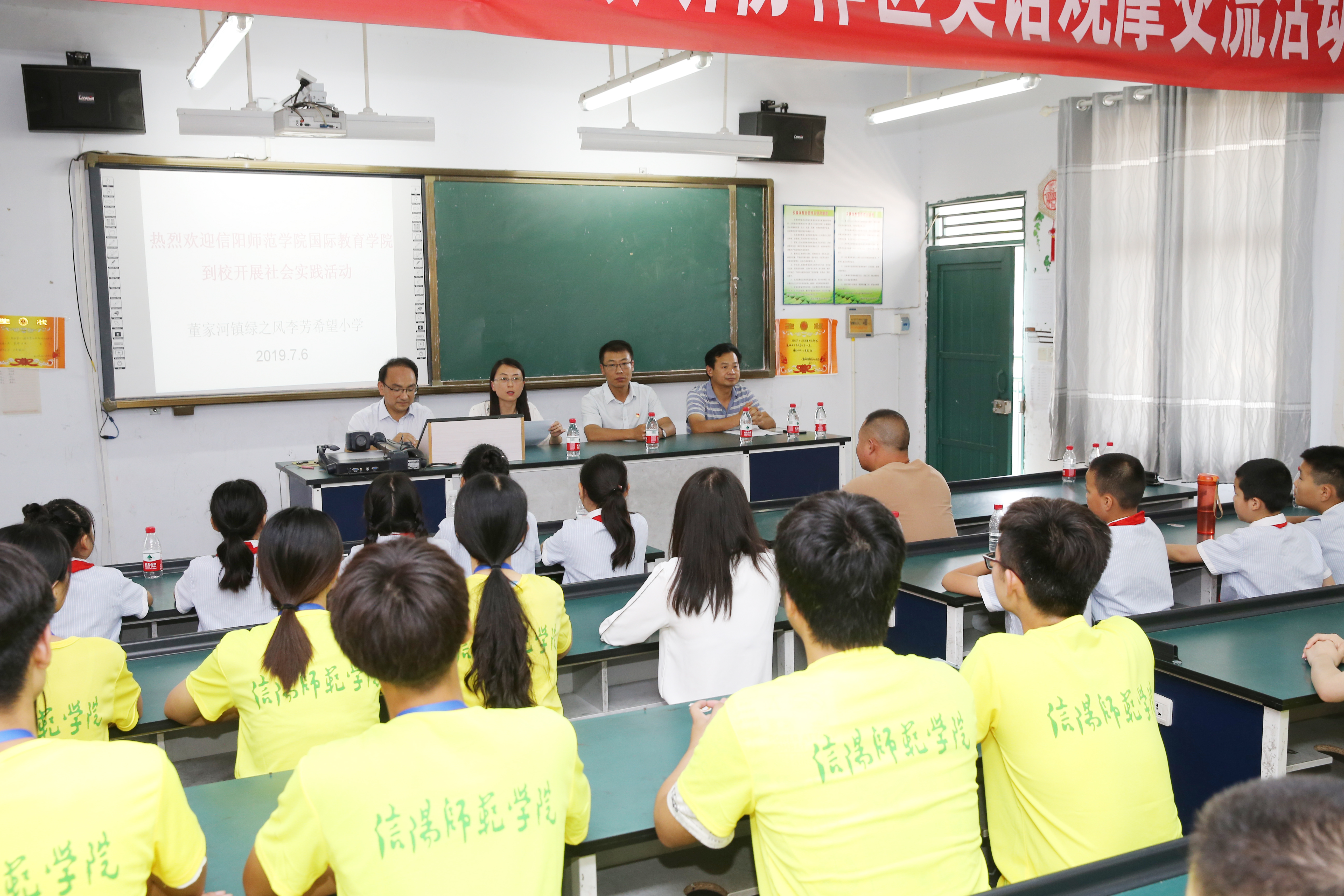 AT8V7085.JPG AT8V7085.JPG